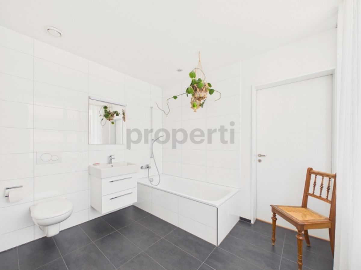 Lichtdurchflutete 4.5-Zimmer-Wohnung mit aussergewöhnlichem Raumgefühl - 9