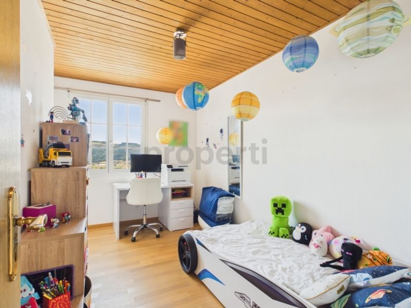 Stilvoll renoviertes Wohnglück mit sonnigem Balkon - 8