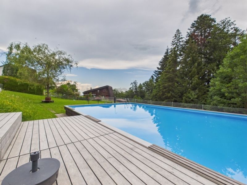 Idyllisches Einfamilienhaus mit sonnigem Garten und Pool in Trogen AR - 11