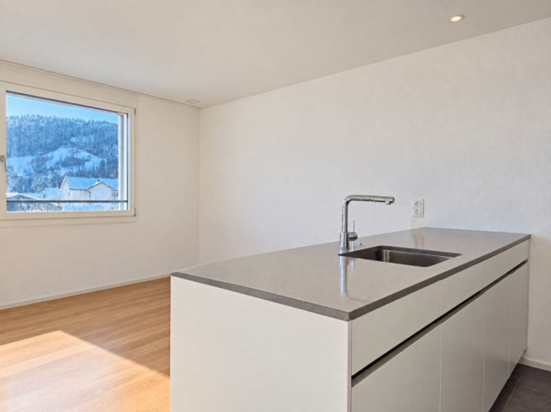 traumhafte 3.5-Zimmer-Wohnung mit grosser Loggia - 2