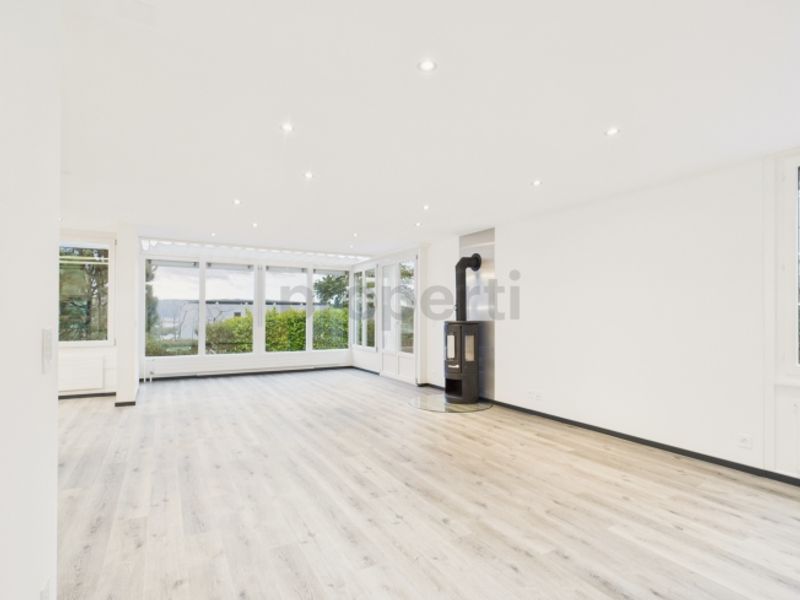 Moderne 6.5 pièces row-house rénovée avec jardin à La Neuveville - 2