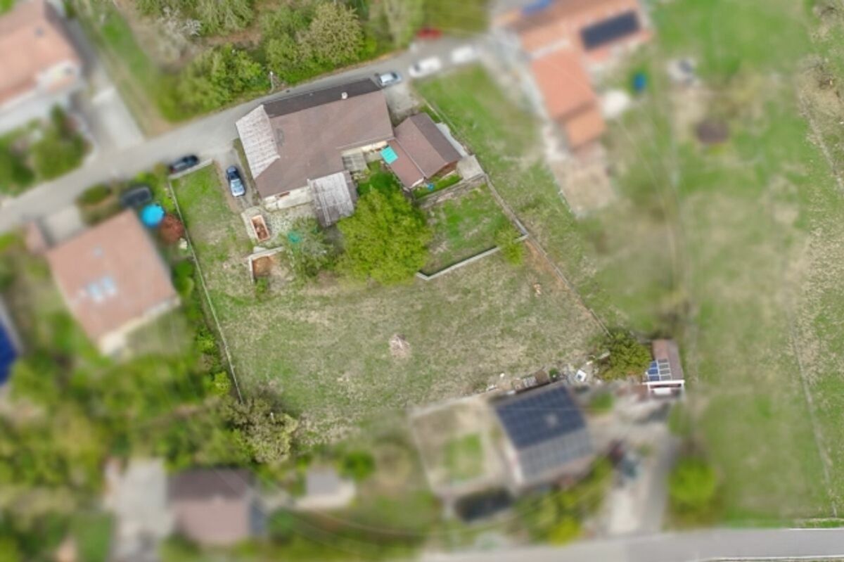 Zweifamilienhaus mit Stall und Landwirtschaftsland in Wettingen - 11