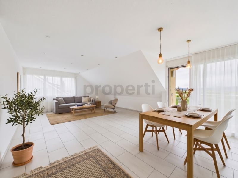 Wohnen mit Weitsicht  grosszügiges Zuhause mit drei Wohneinheiten und traumhaftem Bergpanorama - 1