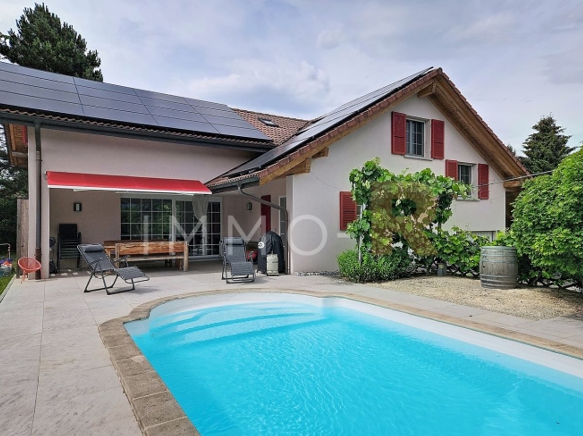 Prächtige Villa mit 7,5 Zimmern und beheiztem Pool - 1