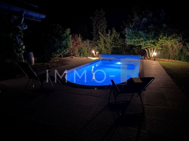 Prächtige Villa mit 7,5 Zimmern und beheiztem Pool - 4