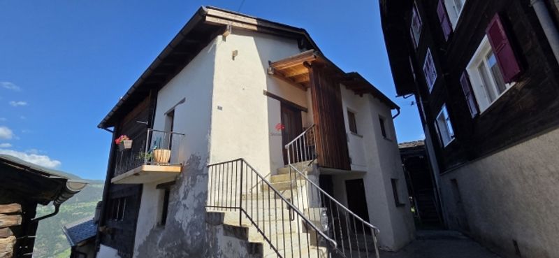 Wohnung mit historischem Charme - 1