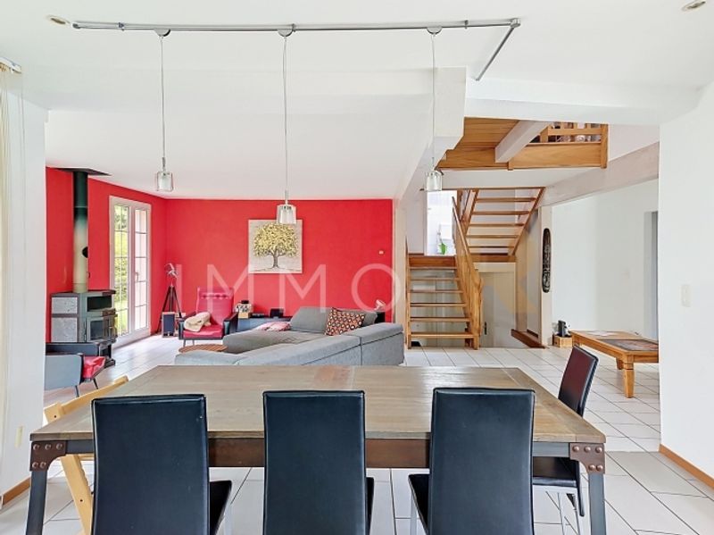 Prächtige Villa mit 7,5 Zimmern und beheiztem Pool - 7