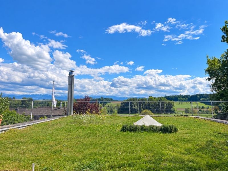 5.5-Zimmer-Haus mit Garten in Gempenach mieten - 2