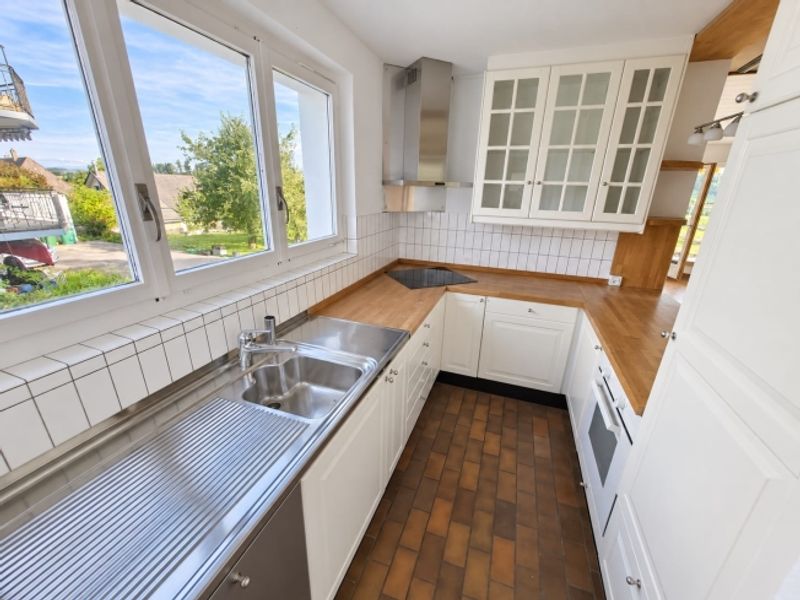 5.5-Zimmer-Haus mit Garten in Gempenach mieten - 5