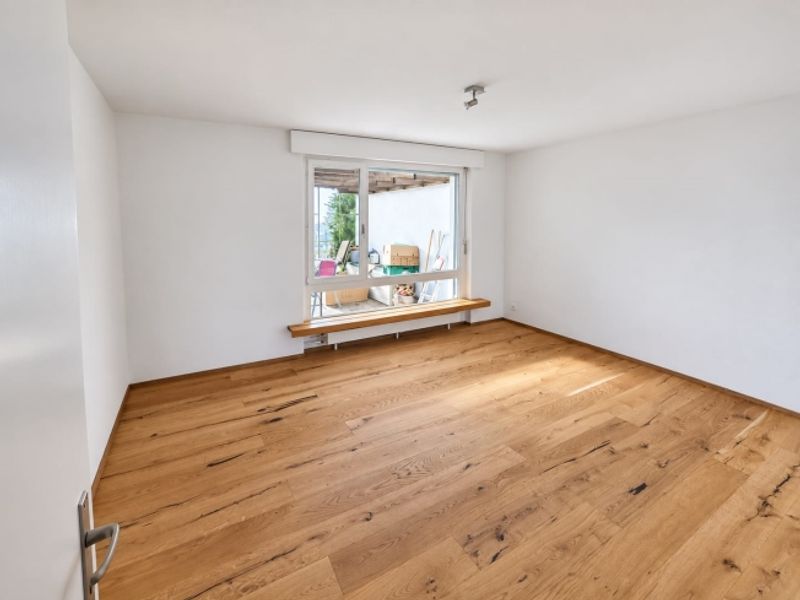 5.5-Zimmer-Haus mit Garten in Gempenach mieten - 8