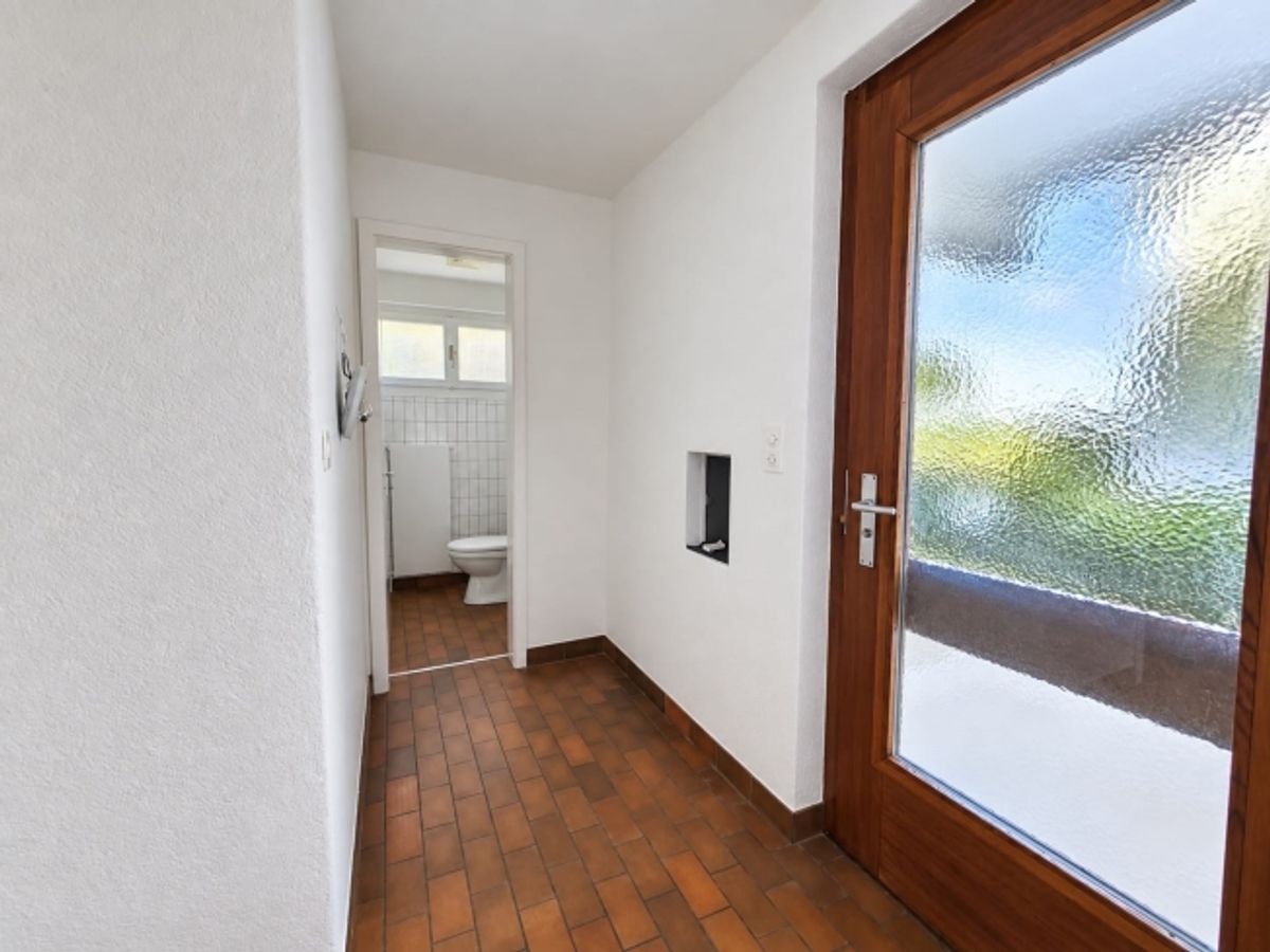 5.5-Zimmer-Haus mit Garten in Gempenach mieten - 8
