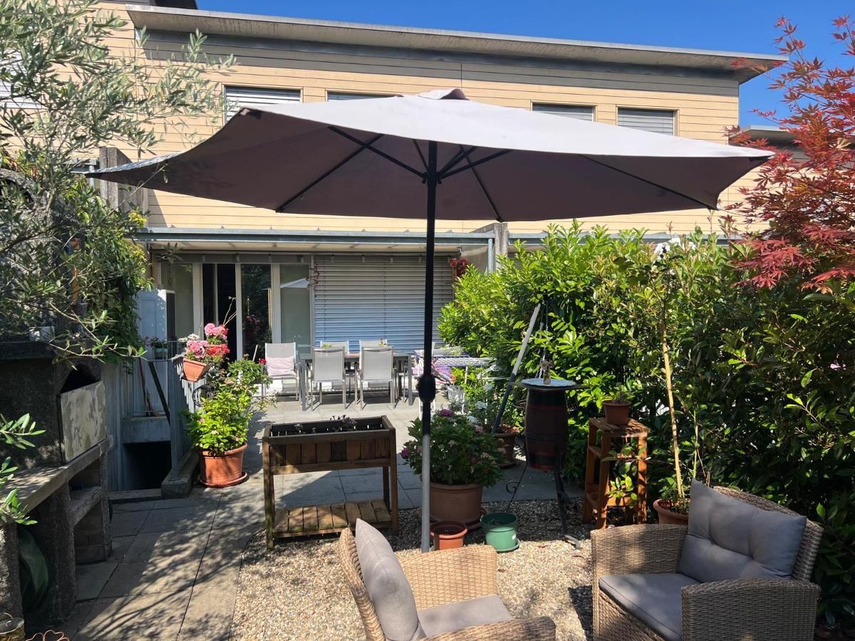 4.5 Zimmer Reihenfamilienhaus - 1