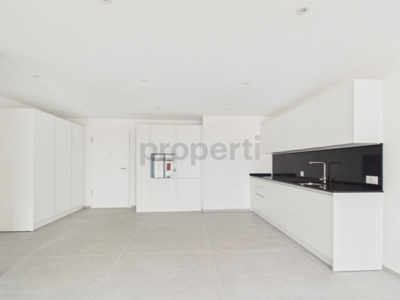 Moderno appartamento 2.5 locali con posto auto e colonnina di ricarica, Biasca - 1
