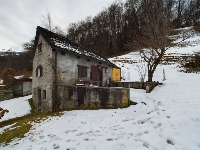 Rustico in vendita nella splendida Valle di Blenio - 4