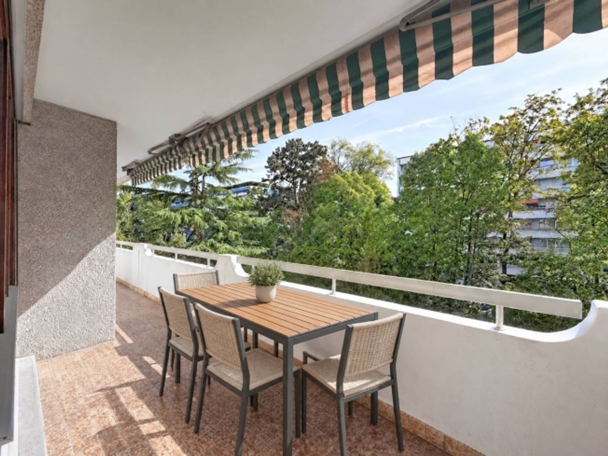 Exklusiv 4-Zimmer-Wohnung mit Loggia und Box – Verkauf in SI - 0