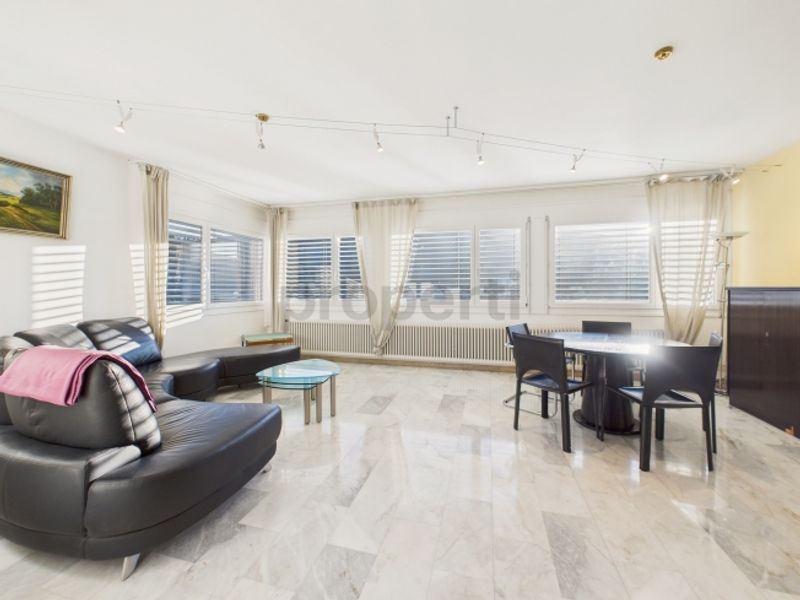 Spaziosa villa 5.5 locali con ampio giardino e vista aperta a Caslano - 7