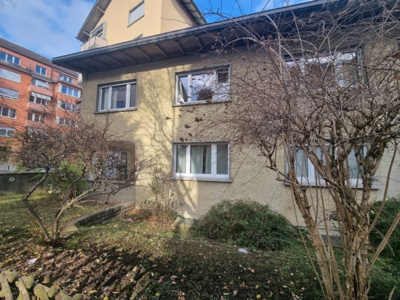 1 ZWG (2023 saniert) an ruhiger Lage mit einfacher Möblierung, Kreis 3 - 5
