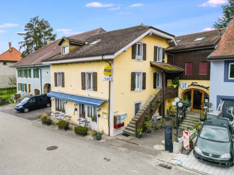 Atelier mit 27 m² im Zentrum des Dorfes Agiez (1352) - 1