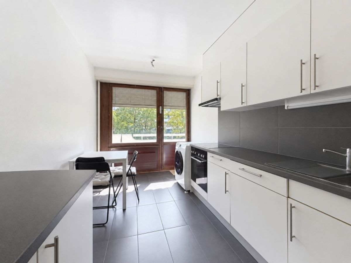 Exklusiv 4-Zimmer-Wohnung mit Loggia und Box – Verkauf in SI - 3