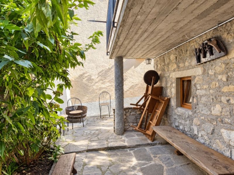 CHARMANTES RUSTIKALES HAUS IM HERZEN VON BRÉ - 9