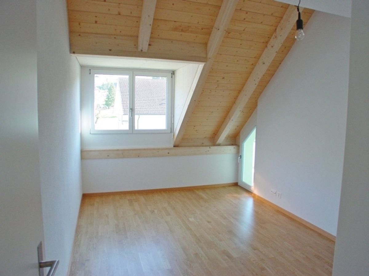 Zu vermieten Schöne 4.5- Zimmer Dachwohnung mit Galerie - 4