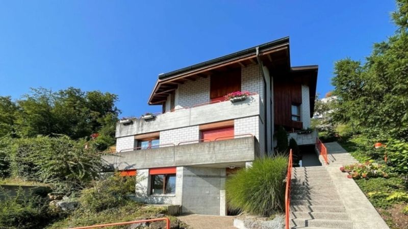 Zweifamilienhaus mit Büro an bester Wohnlage in Liestal - 3