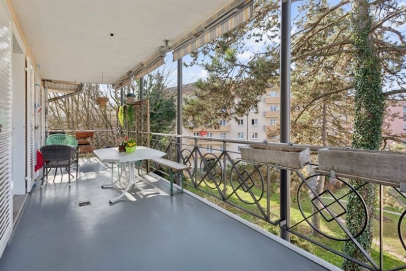 Top-Lage und grosser Wohnraum 5 hochwertige Zimmer - 1