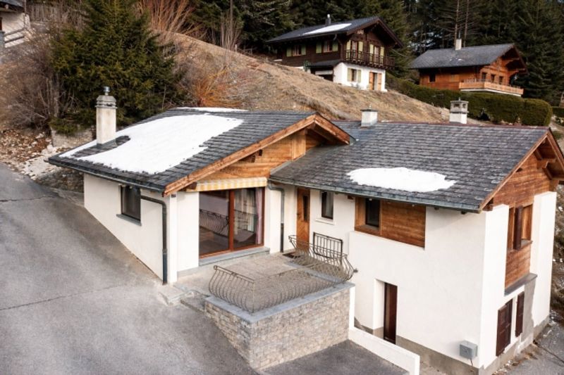 Doppelhaushälfte mit authentischem Charme, komplett renoviert - 8