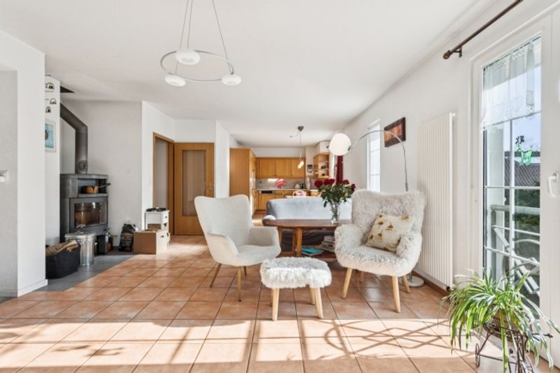 Top-Lage und grosser Wohnraum 5 hochwertige Zimmer - 4