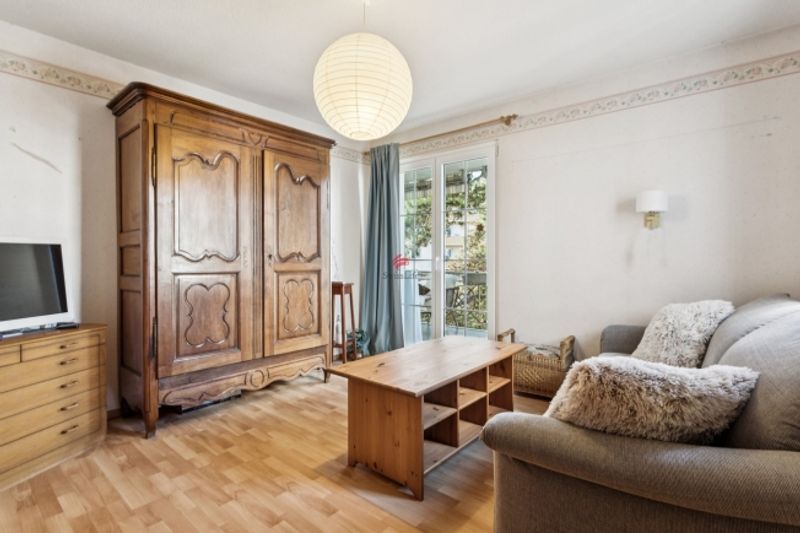 Top-Lage und grosser Wohnraum 5 hochwertige Zimmer - 7