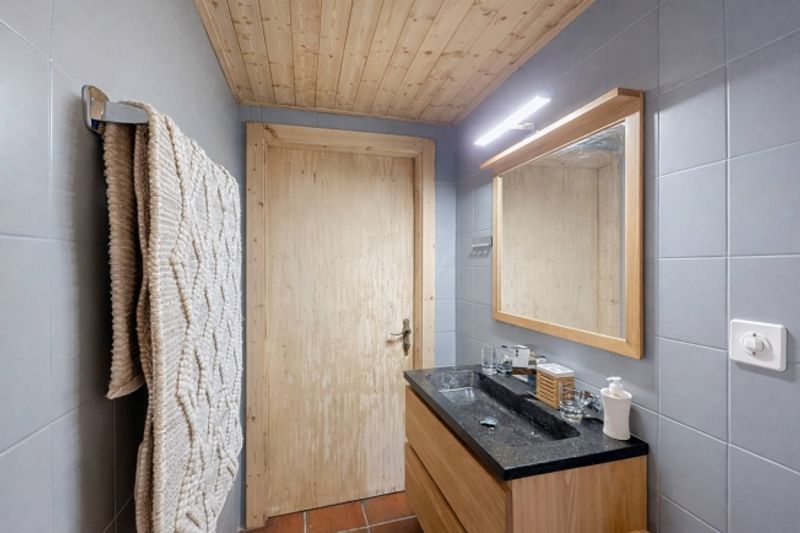 Doppelhaushälfte mit authentischem Charme, komplett renoviert - 5