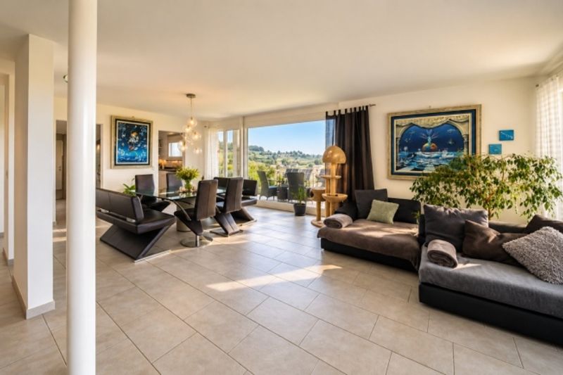 Wohnen mit Panorama bis zum Säntis - grosszügige 6.5-Zimmer-Villa mit Whirlpool und weitläufigem Garten - 9