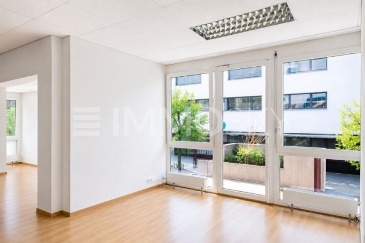 Grosse Gewerbeliegenschaft in bester Lage - 1