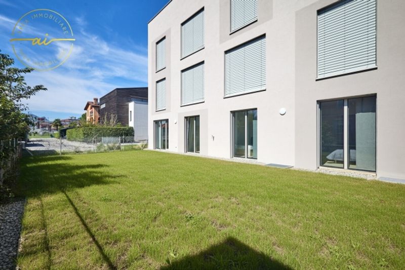 GERÄUMIGE 4,5 ZIMMER MIT GARTEN IN EINER ELEGANTEN RESIDENZ - 7