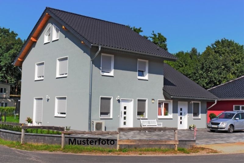 *2,5-Zimmer-Wohnung* - 1