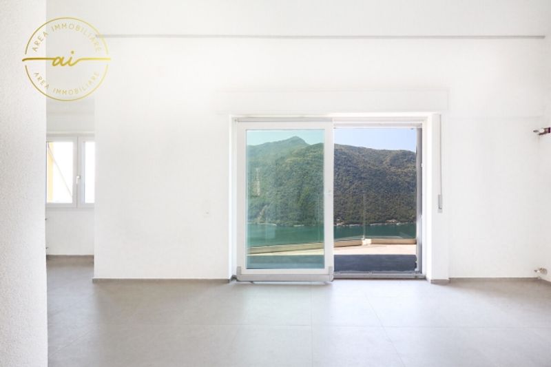 SCHÖNES FREISTEHENDES HAUS MIT SEEBLICK IN ROVIO - 5