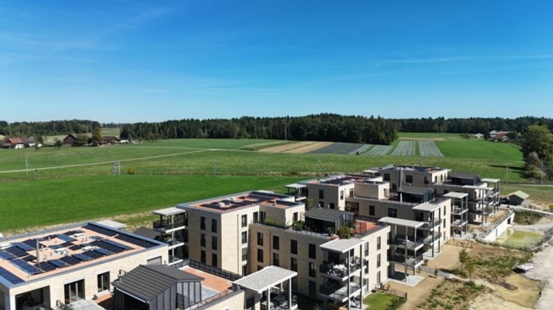 Grosser Hobbyraum (29.6 m2) mit Wasseranschluss - 1
