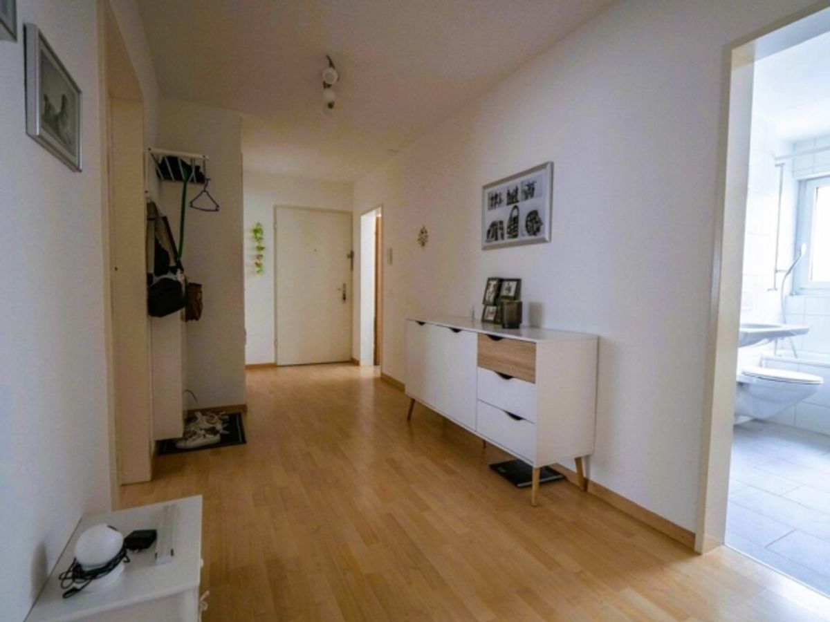Attraktive 3.5-Zimmer-Wohnung mit Südbalkon in Domat/Ems - 3