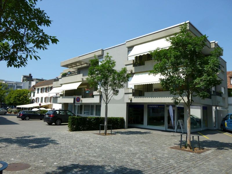 GROSSZÜGIG UND ZENTRAL IM DORFKERN - 1