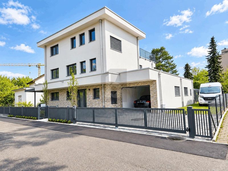 EXKLUSIV MIT GARTEN, LIFT &amp; DACHTERRASSE - 1