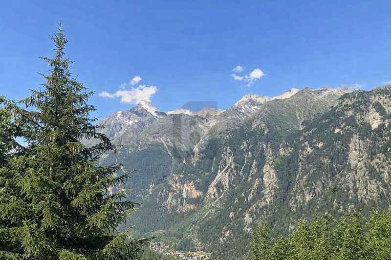 HERRLICHES PANORAMA MIT WELLNESS - 1