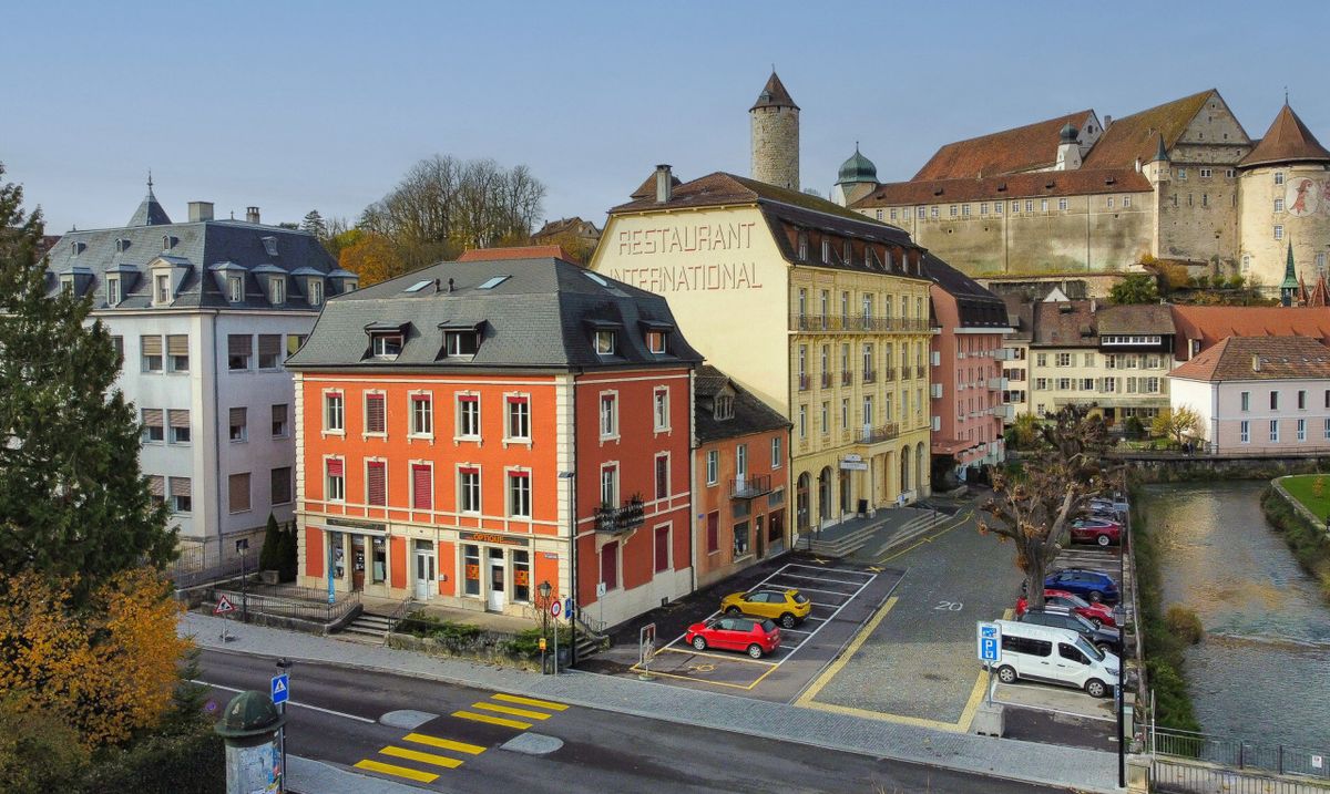 Renovated mixed-use building in the centre of Porrentruy - 0
