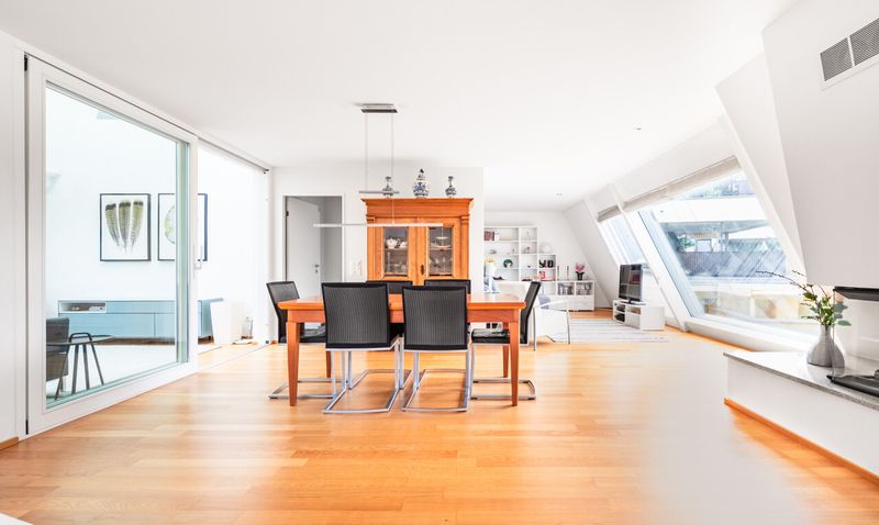 Einzigartige Attika-Maisonette mit Einliegerwohnung und Dachterrasse - 1