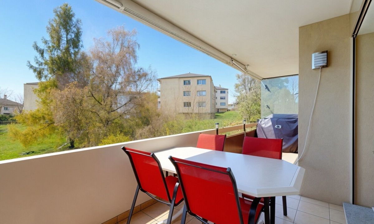 160 m² Wohnung mit 5.5 Zimmern, Garage und freier Grünsicht - 3