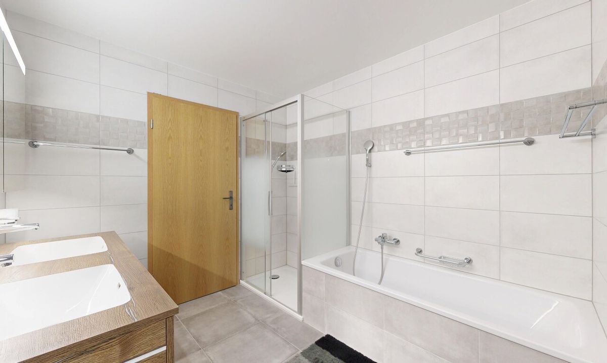160 m² Wohnung mit 5.5 Zimmern, Garage und freier Grünsicht - 6