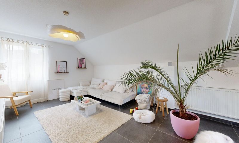 Building with excellent return, completely renovated! - 5