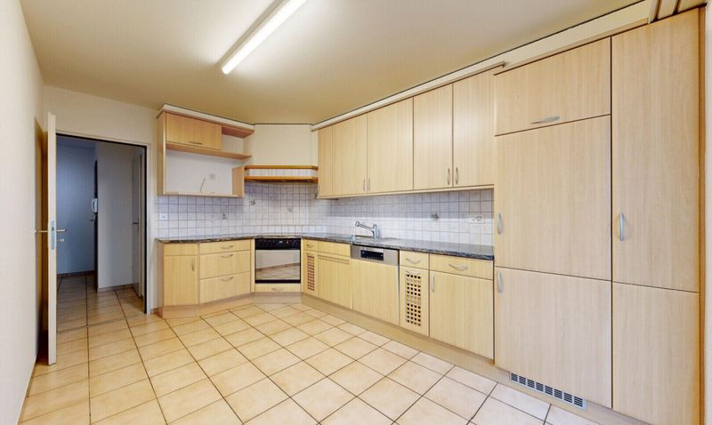 Hell, grosszügig und energieeffizient: 4.5-Zimmer mit Lift" - 2
