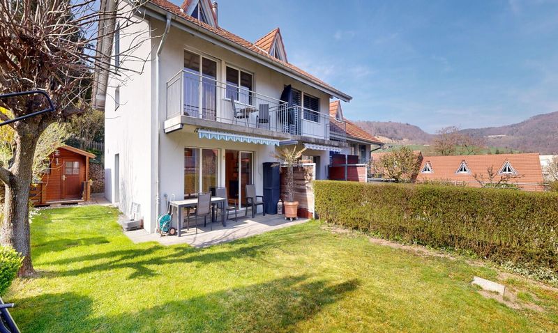 Gepflegtes 5.5-Zimmer Reiheneckhaus an familienfreundlicher Lage - 1