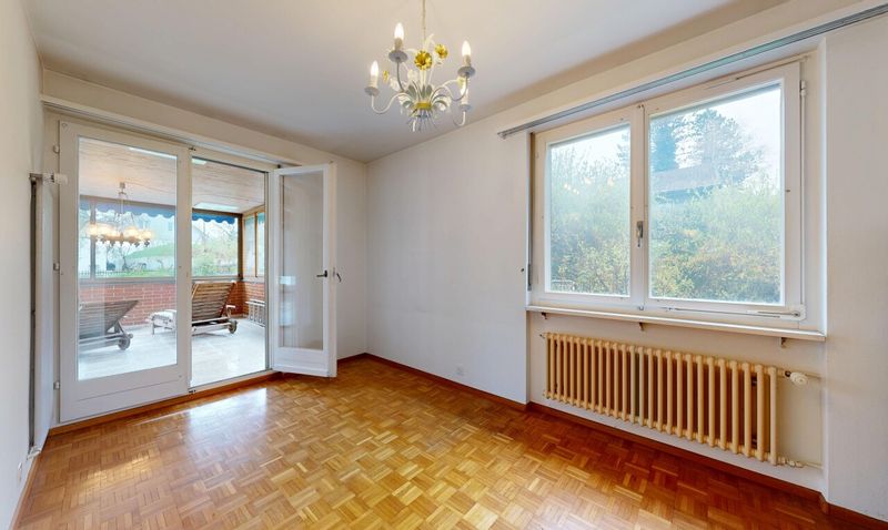 Charmantes EFH mit grosszügigem Umschwung und viel Potential - 5