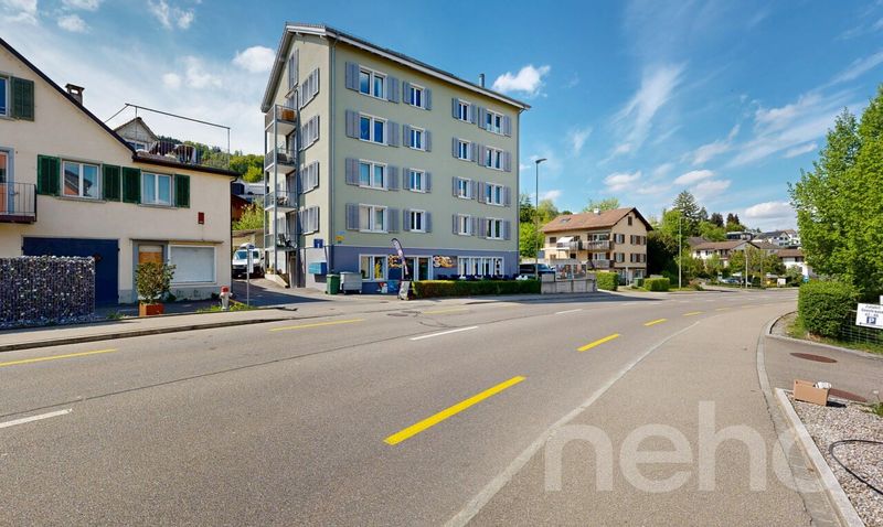 Renovierte Wohnung mit Balkon und Nähe zum See - 1